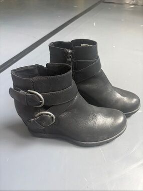 Black Sorel Women's Wedge Ankle Boot with Buckle Straps